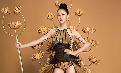 Hà Thu mang cả “vườn sen” đến Miss Earth 2017